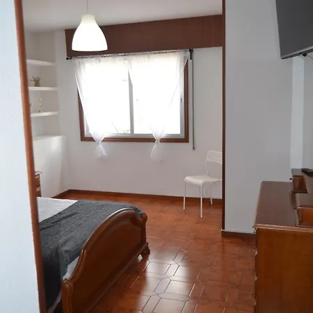 Chenlo Apartment *